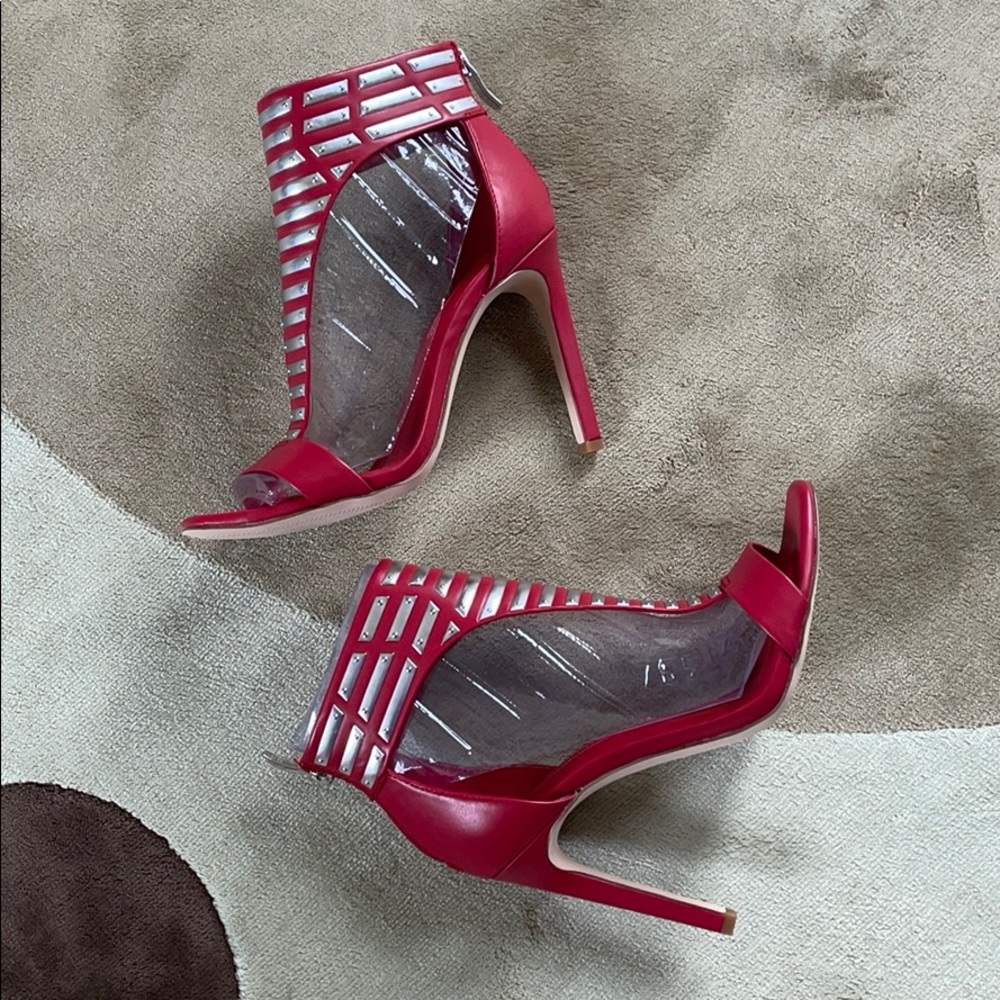 ✨BCBGeneration Nevada heels Brand new Size 7✨